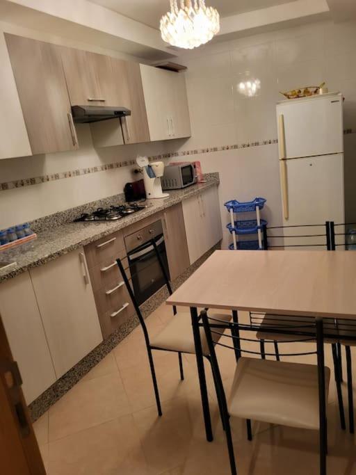 Rare Appartement De Vacances Tanger Buitenkant foto